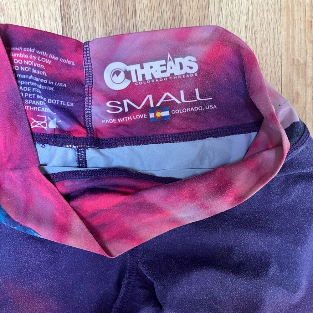 Colorado Threads Leggings Size Small - Picture 2 of 6
